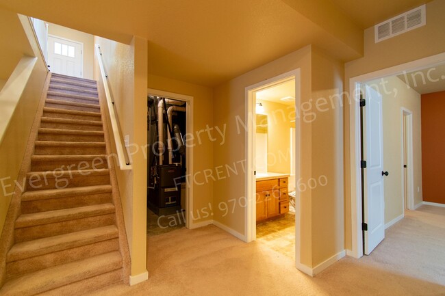 Building Photo - 4 bedroom, 3 bathroom in Wellington