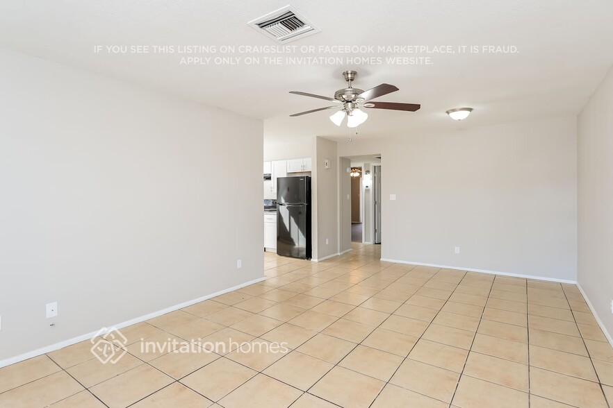 Building Photo - 4447 E Contessa St