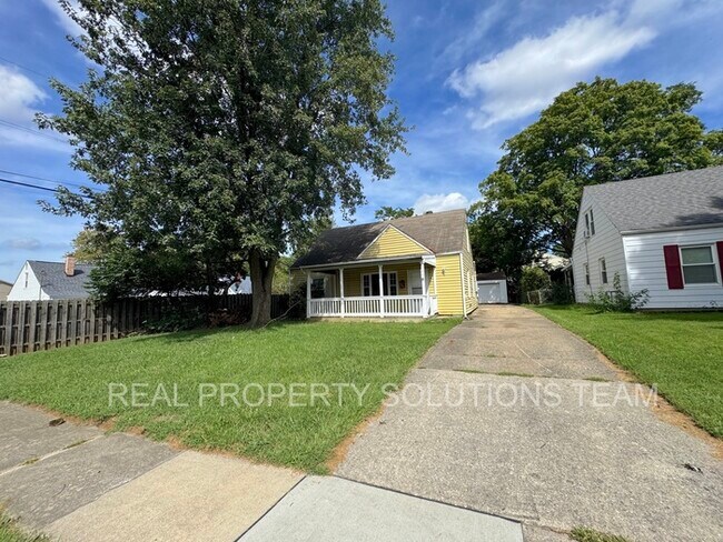 Building Photo - 928 Blenheim Rd