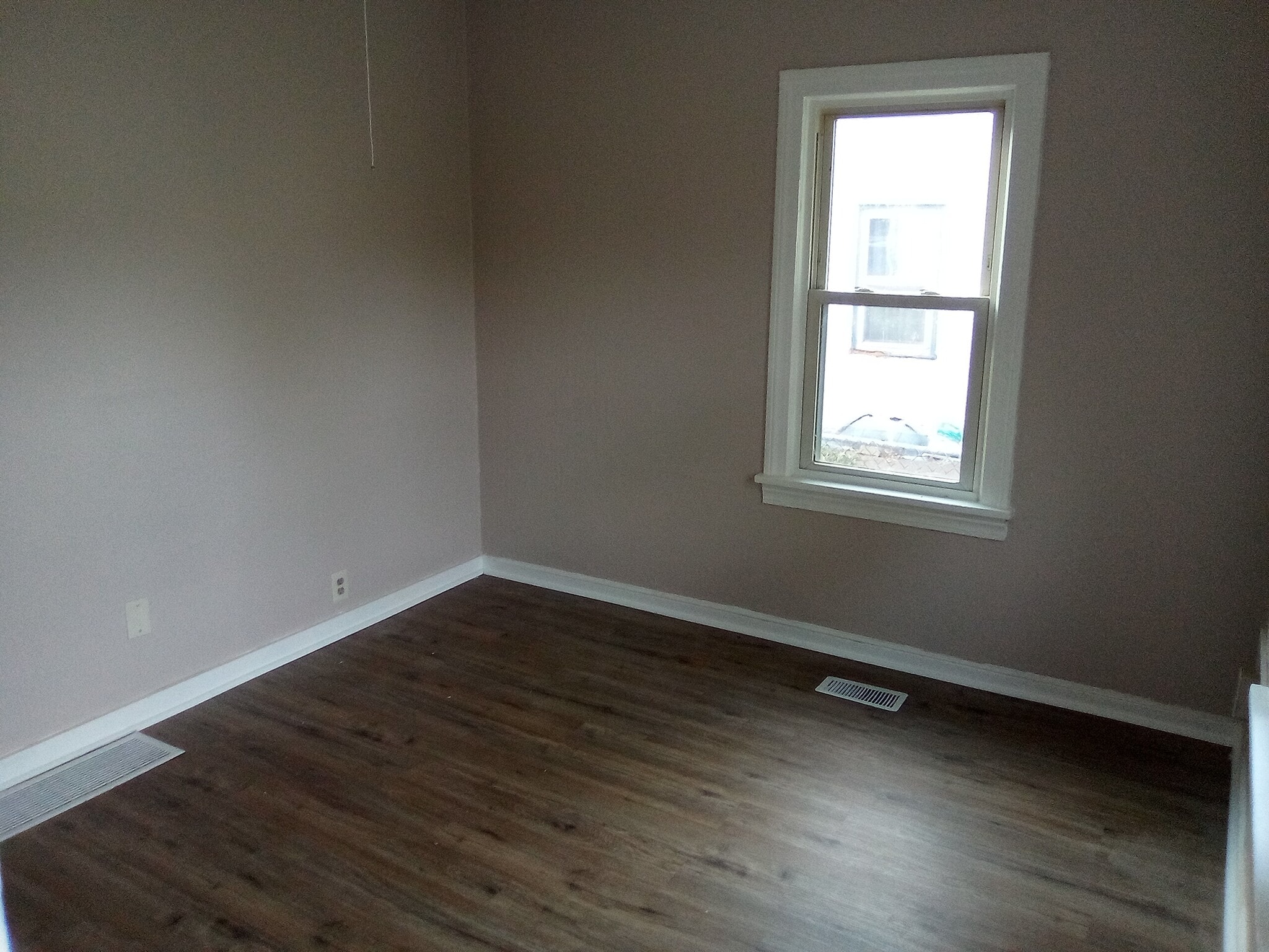 Living room - 4401 Irving Ave N