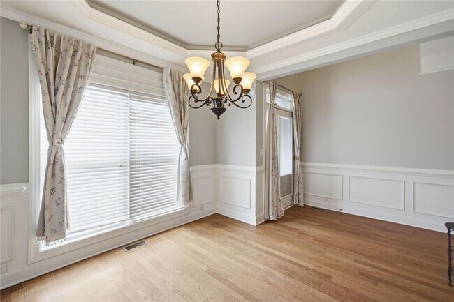 Building Photo - 518 S Fortune Way