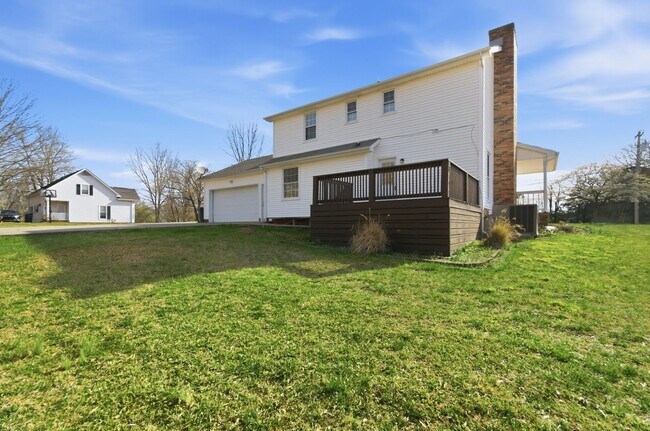 Building Photo - 212 Old Columbia Rd