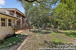 Building Photo - 807 Happy View
