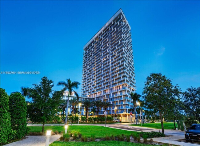 Building Photo - 2000 Metropica Wy
