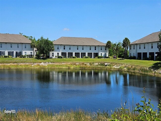 Building Photo - 9101 Gervais Cir
