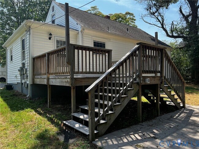 Building Photo - 4908 Regent Rd