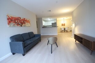 Building Photo - 30 Franklin St