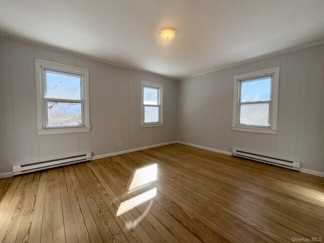 Building Photo - 375 NY-292