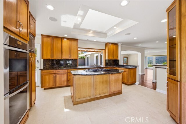 Building Photo - 1840 Temple Hills Dr