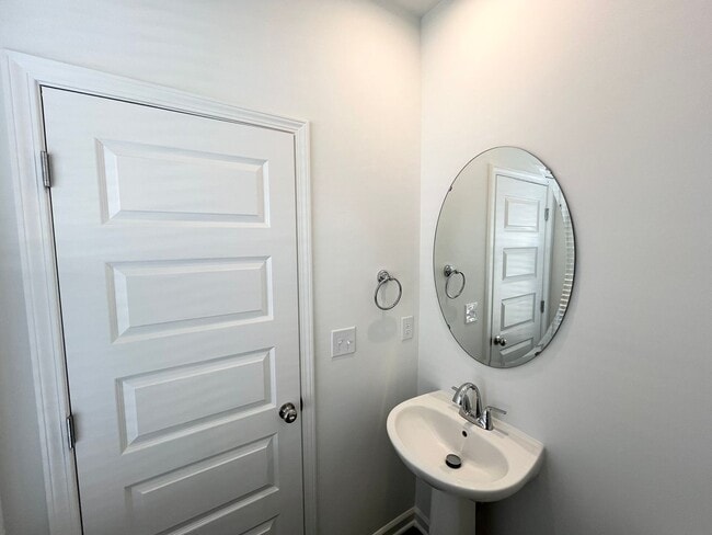 Building Photo - New Construction 2BD, 3BA Raleigh Townhome with Easy Access to Downtown Raleigh and Garner