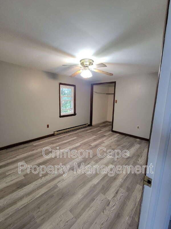 Building Photo - 1137 Grove St