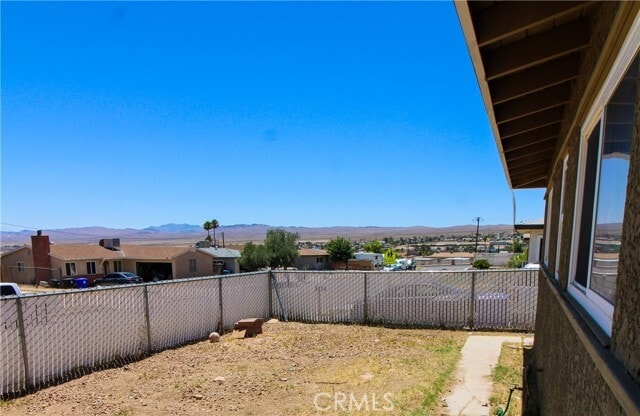 Building Photo - 660 Elm Dr
