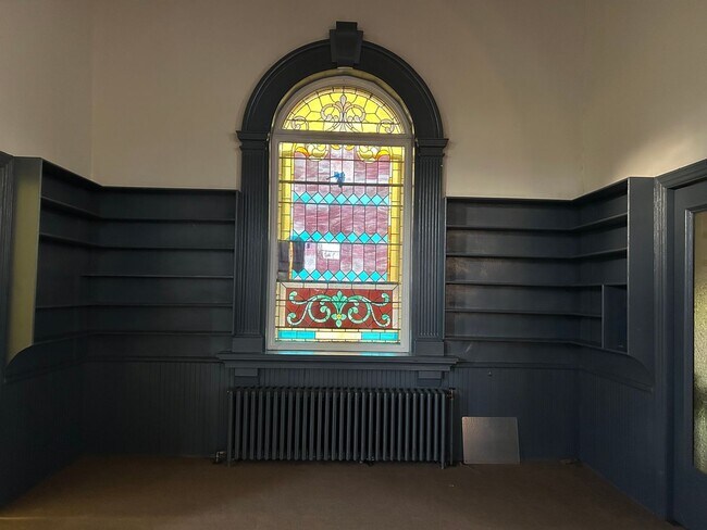 Building Photo - 624 Chestnut St