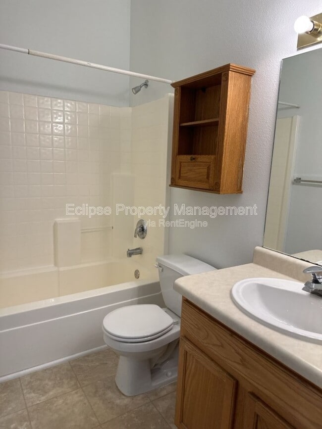 Building Photo - 2461-F 1/4 F 1/4 Rd