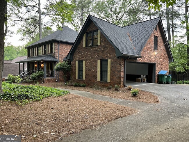 Building Photo - 5741 Wolf Laurel Dr SW