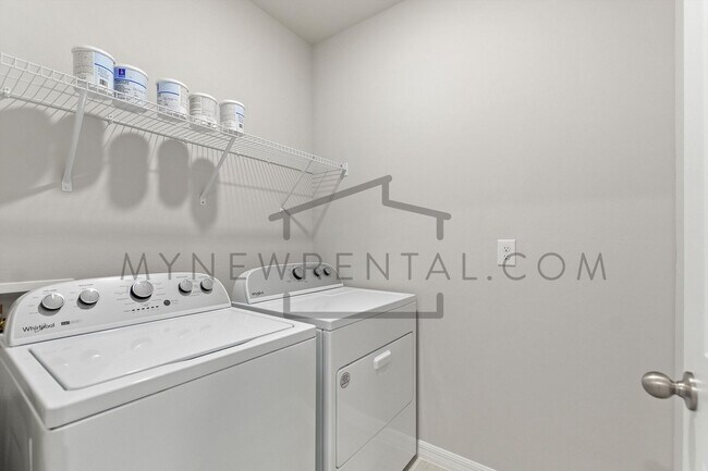 Building Photo - Deposit-Free! Modern, energy efficient hom...