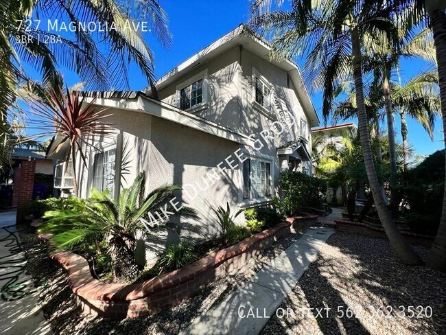 Building Photo - 727 Magnolia Ave