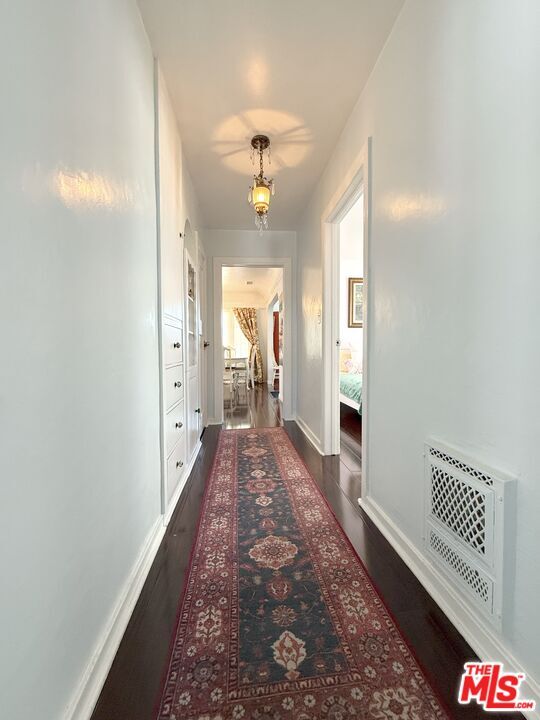 Building Photo - 6565 Arlington Ave