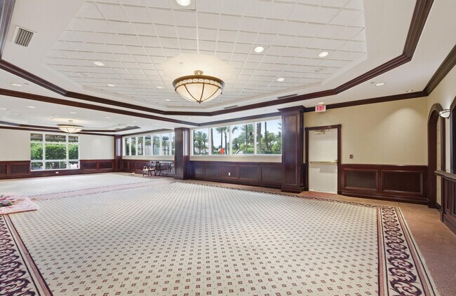 Building Photo - 9595 Collins Ave