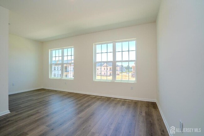 Building Photo - 3403 Jordan Dr