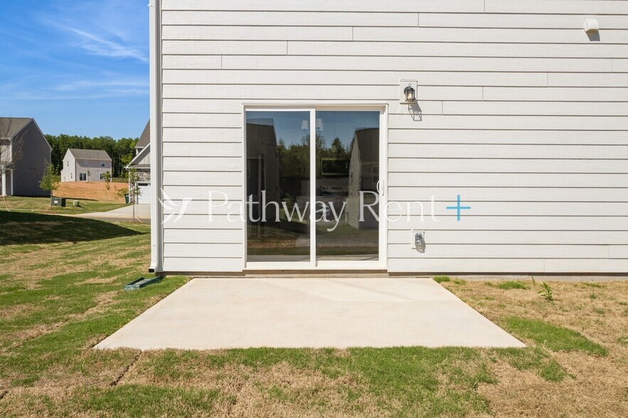Building Photo - 139 Wembury Ln