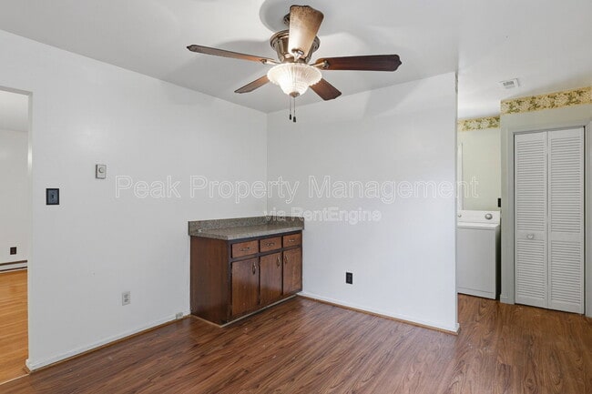 Building Photo - 3322 Woodrow Ave