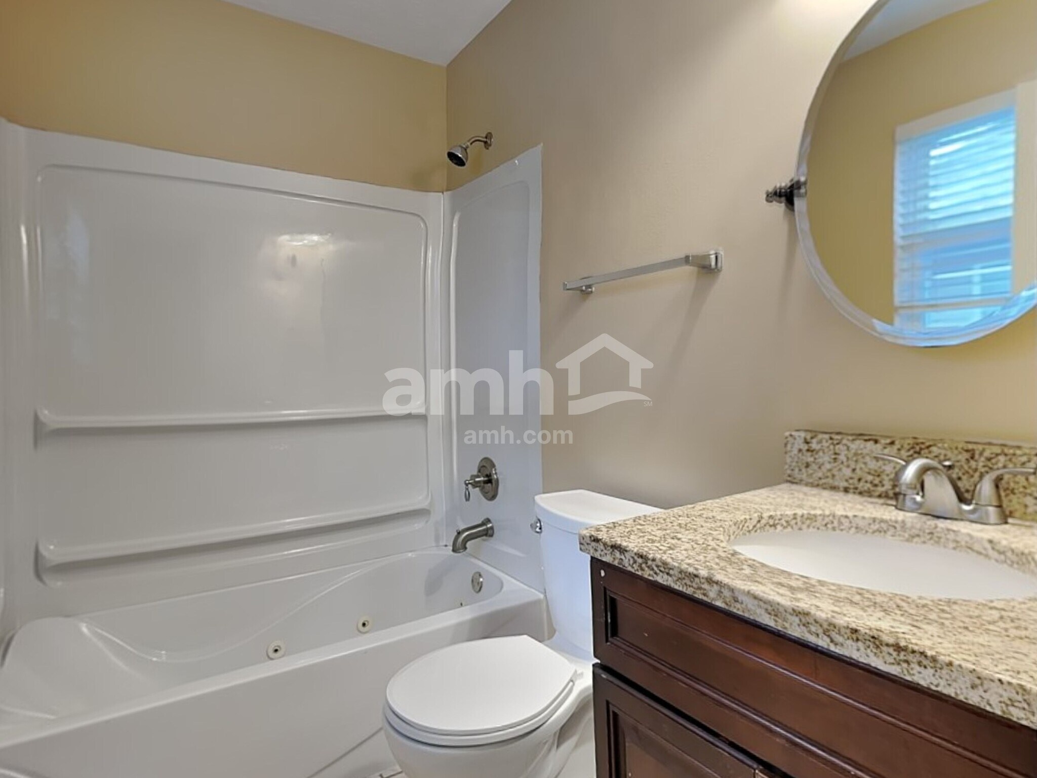 Building Photo - 17 Mark Twain Ct