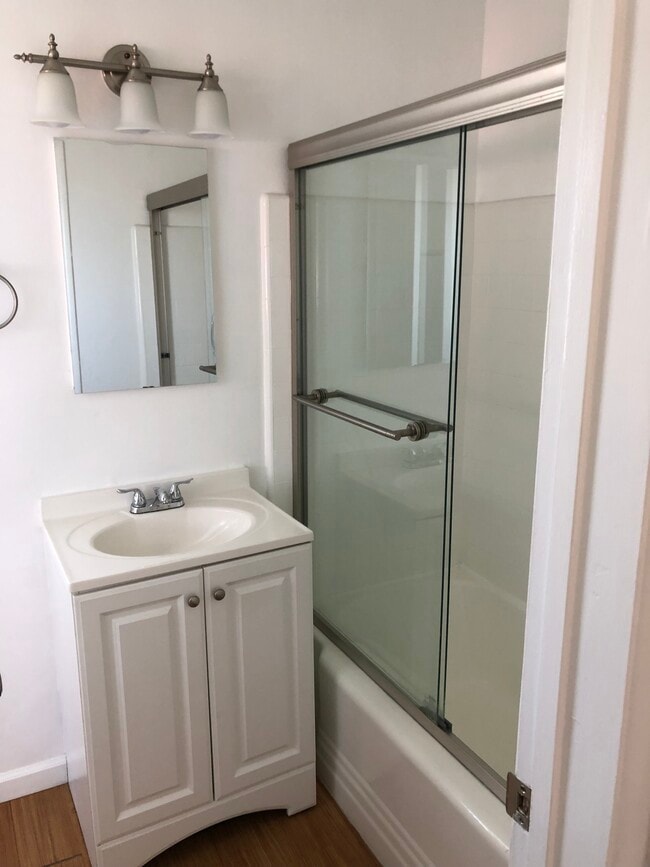 Building Photo - 11828 Eucalyptus Ave