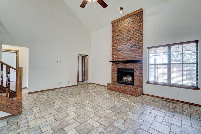 Building Photo - Comfortable Living in Edmond – 3BR with Prime Convenience