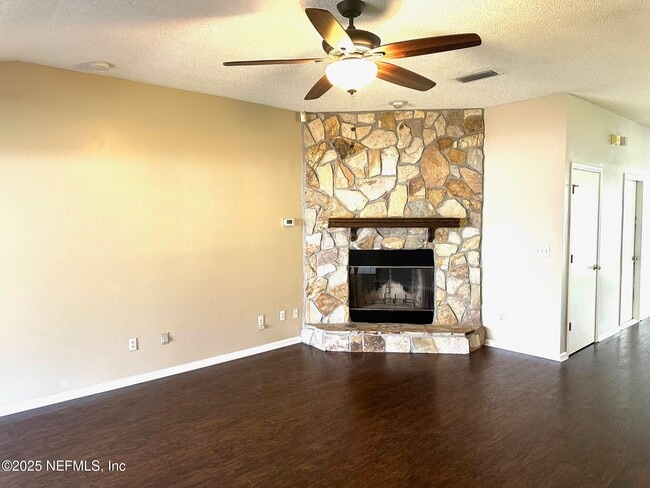 Building Photo - 229 Nadia Michelle Ct N