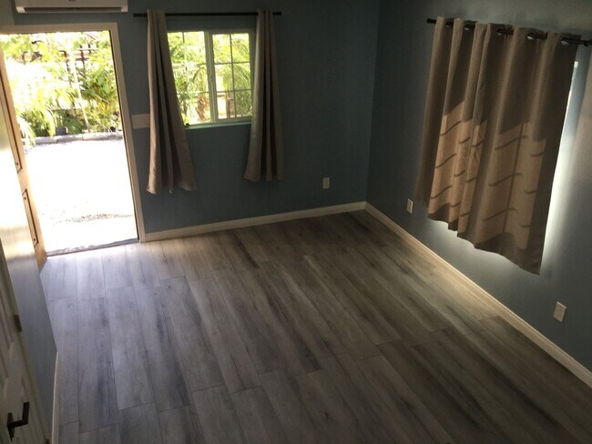 Building Photo - Gorgeous Guest house, with1 Bedroom and 1 Bathroom,  Hawthorne.