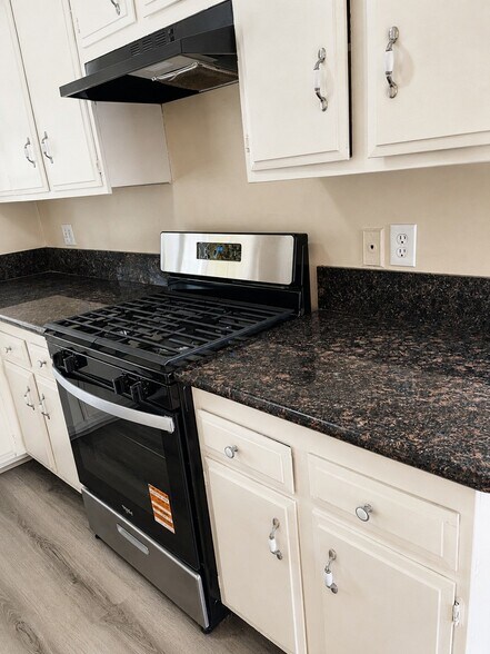 Building Photo - 13251 Destino Pl