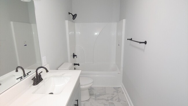 Upstairs Hall Bath with quartz counter top - 1941 Casa Calvo St