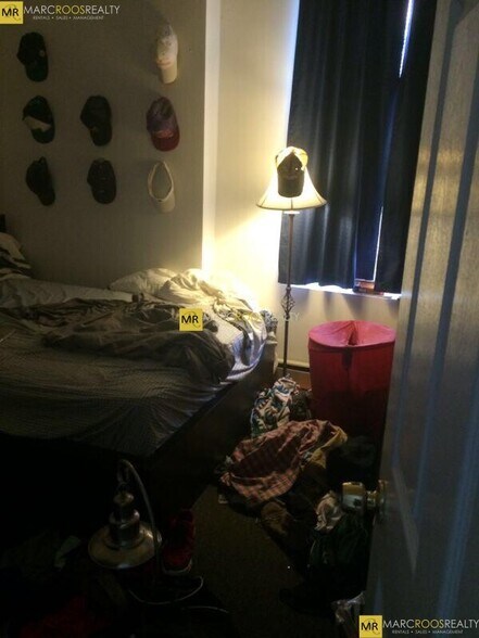 Building Photo - 168 Northampton St