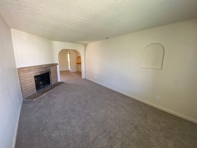 Building Photo - 8073002/65