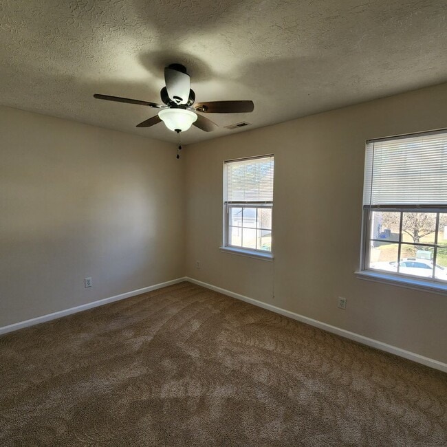 Building Photo - Beautiful Home for rent Durham NC