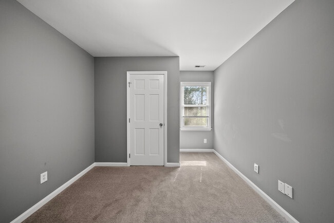 Building Photo - 8324 Bellingham Cir