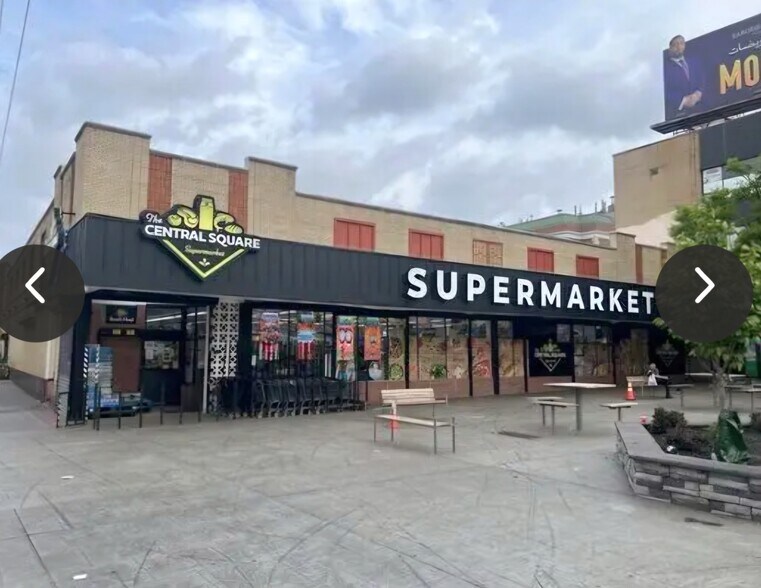 Fantastic supermarket nearby - 7 Wallis Ave