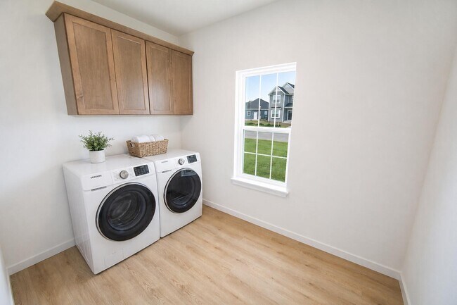 Building Photo - N116W7245 Oakmont Dr