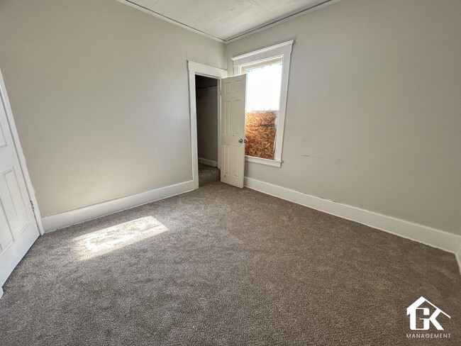 Building Photo - 4609 Vancouver St