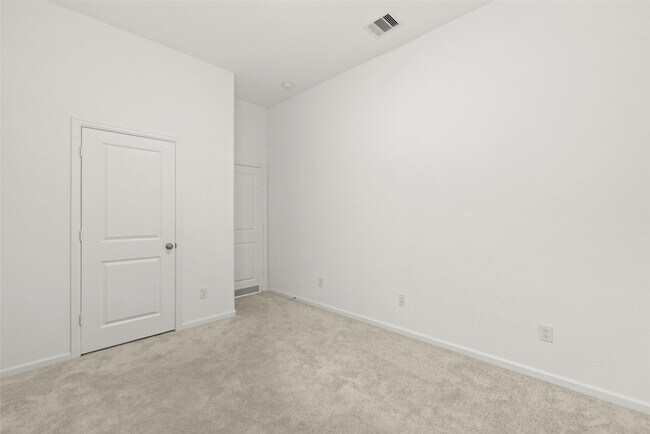 Building Photo - 3611 Shadow Crst Ln