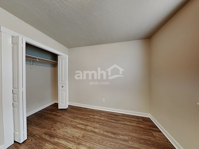 Building Photo - 1765 N Buffalo Bill Ave