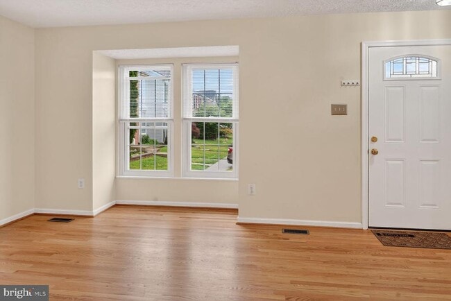Building Photo - 158 Glen View Terrace