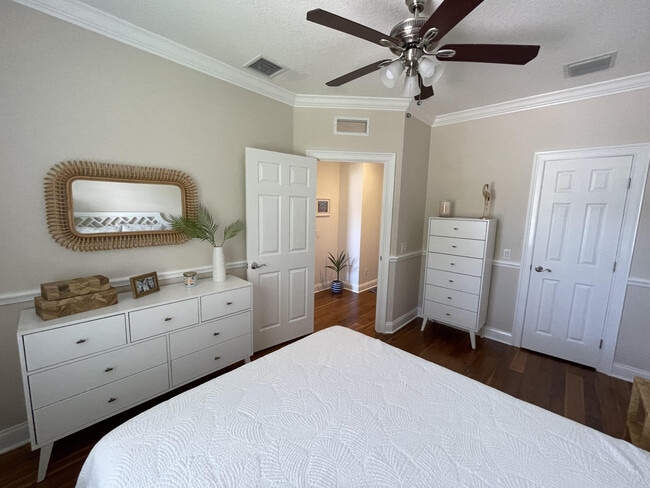 Building Photo - 2857 E Community Dr