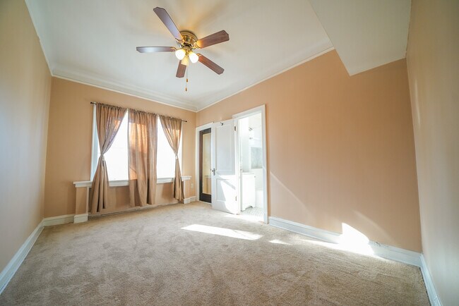 Building Photo - 3927 Kirk St