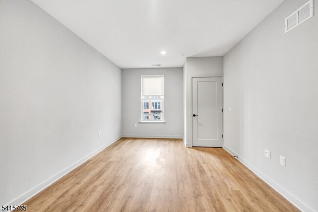 Building Photo - 51 Okner Pkwy