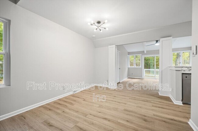 Building Photo - 6012 Lanai Ln