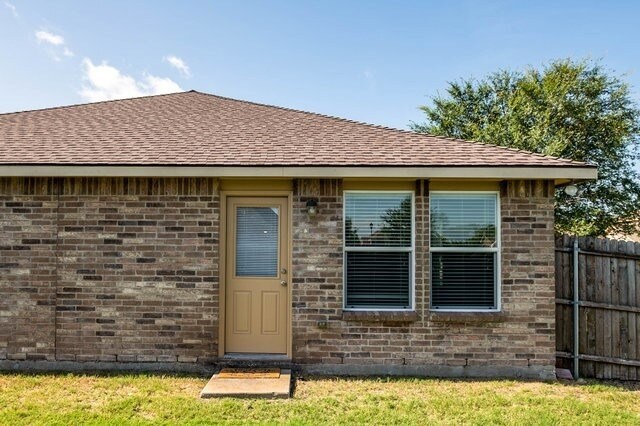 Building Photo - 25 Larkspur Dr