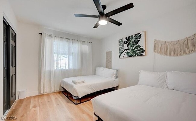 Building Photo - 1821 E Oakey Blvd