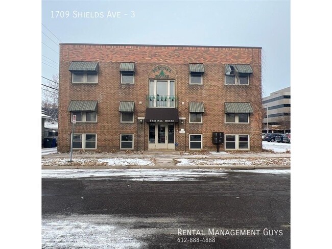 Building Photo - 1709 Shields Ave